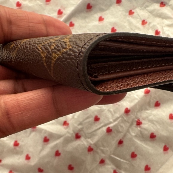 Louis Vuitton Victorine Monogram Wallet - Picture 5 of 9